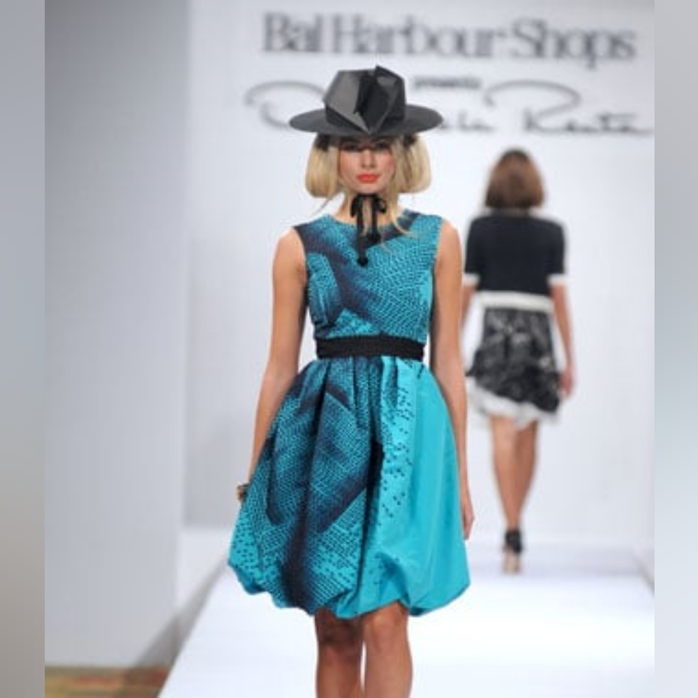 $6,000 OSCAR DE LA RENTA EMB SILK PICASSO RUNW DRESS 6, 8